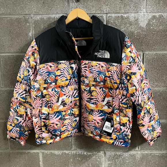 The‎ North Face Women’s 1996 Retro Nuptse Jacket - NWT - Picture 10 of 14